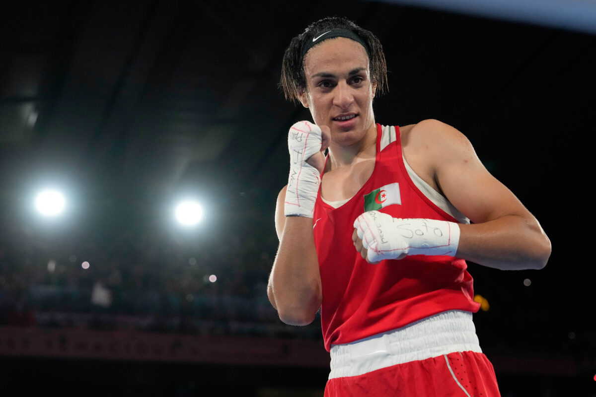 Imane Khelif, l’ex manager: “Ha lasciato la boxe”, poi ritratta