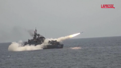 Iran, esercitazioni militari della marina: le prime nel Paese dopo la guerra di 12 giorni con Israele