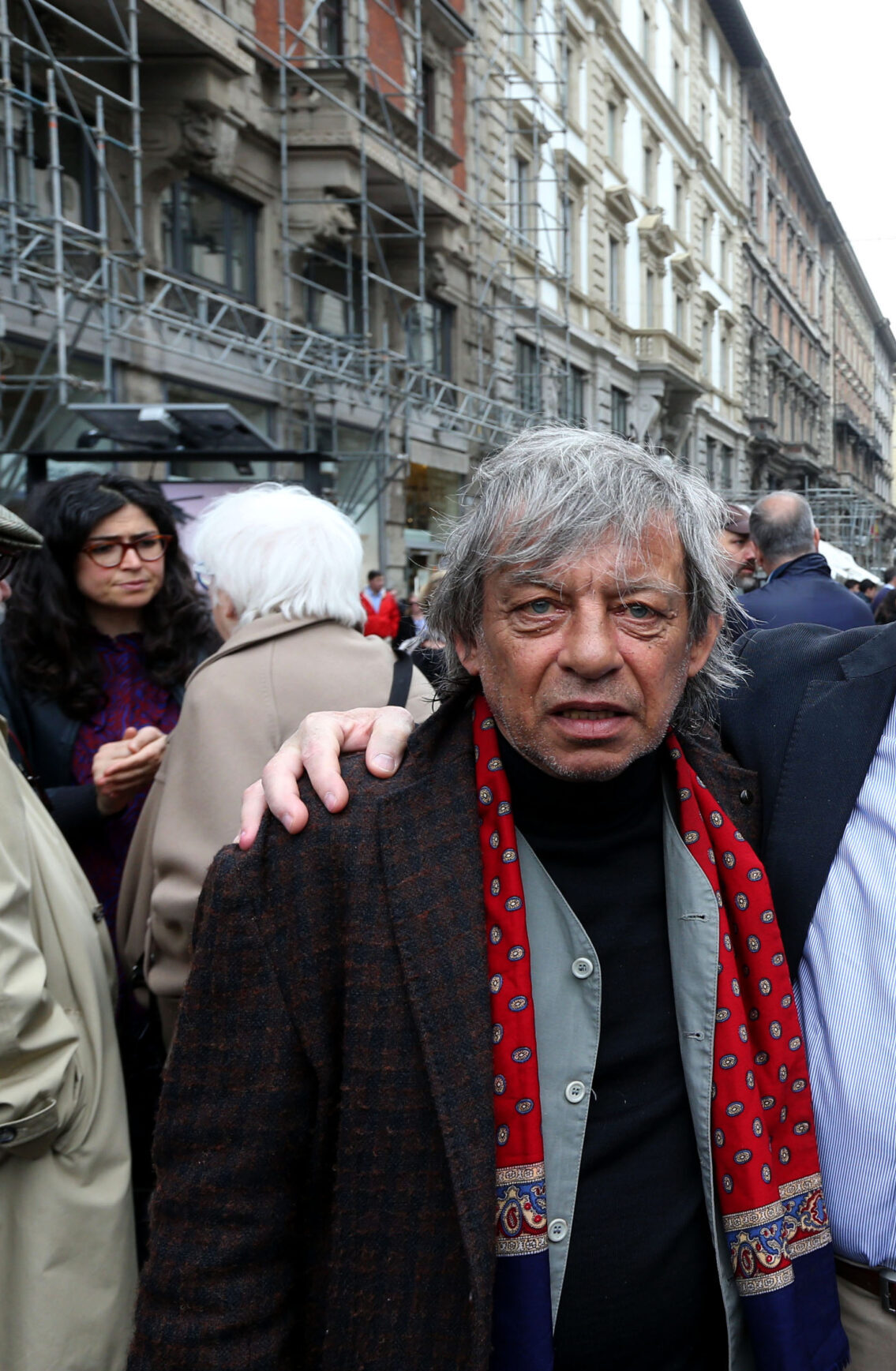 Leoncavallo sgomberato, Paolo Rossi: “Sconfitta per Milano, se così scelgo illegalità” Leoncavallo sgomberato, Paolo Rossi: “Sconfitta per Milano, se così scelgo illegalità”