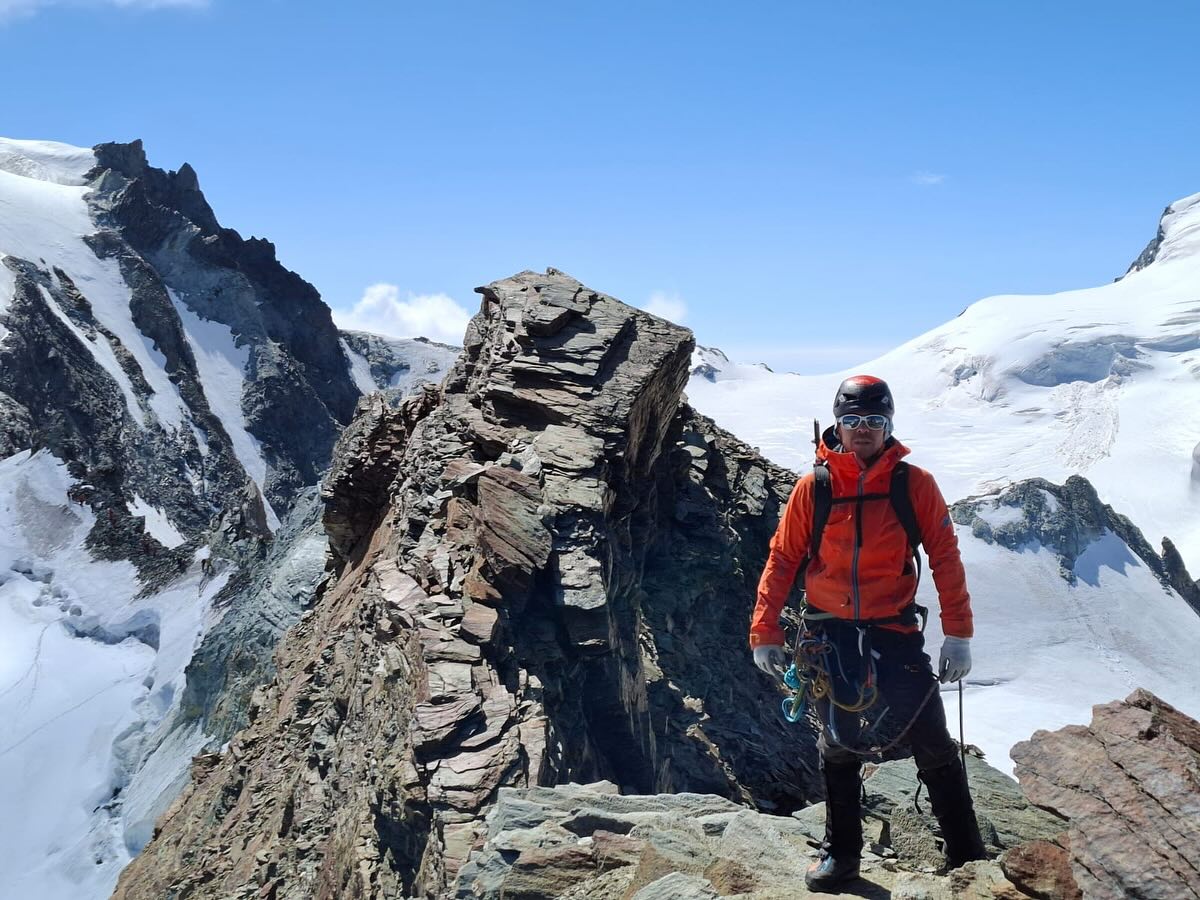 luca sinigaglia sospese le operazioni di recupero dell8217alpinista morto in kirghizistan