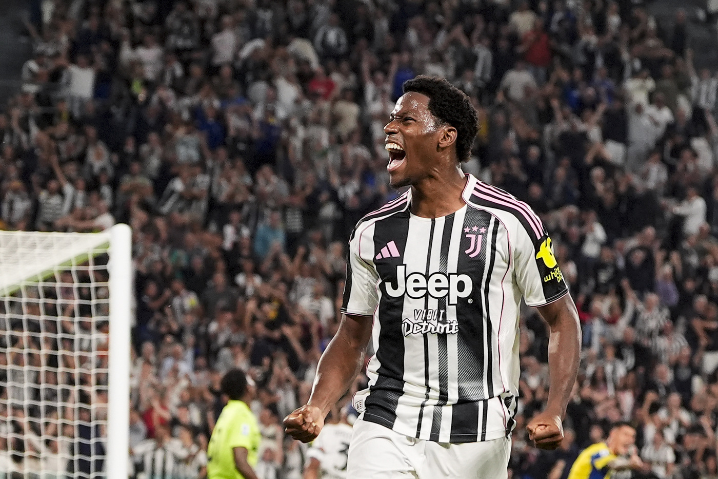 Serie A, Juve OK: David e Vlahovic stendono il Parma Serie A, Juve OK: David e Vlahovic stendono il Parma