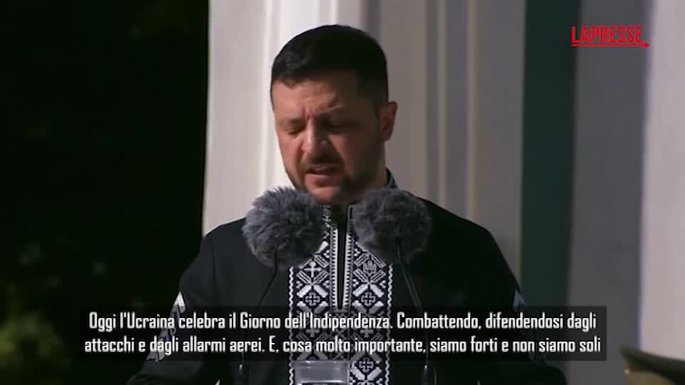 Ucraina, Zelensky: "La pace per noi sta arrivando" Ucraina, Zelensky: "La pace per noi sta arrivando"