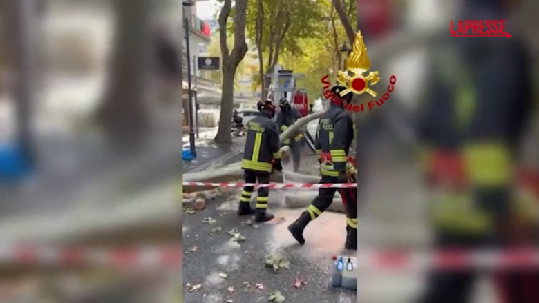 Maltempo in Romagna: vigili del fuoco al lavoro a Bellaria