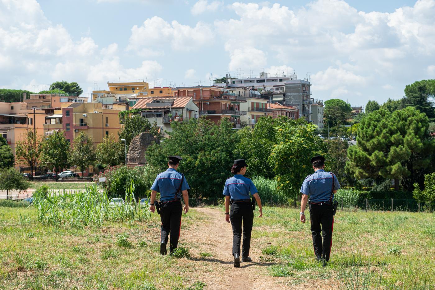 Roma: stupro nel parco di Tor Tre Teste, fermato 26enne che confessa: “Avevo assunto droghe”