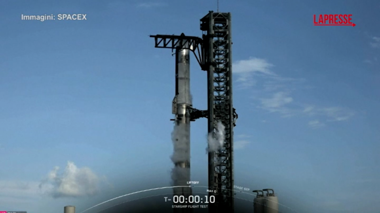 SpaceX, concluso con successo il decimo test di Starship