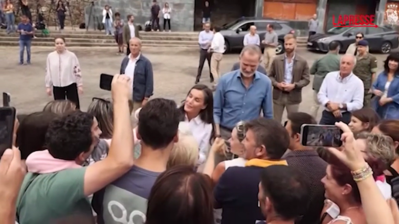 I Reali di Spagna in visita ai luoghi colpiti dagli incendi