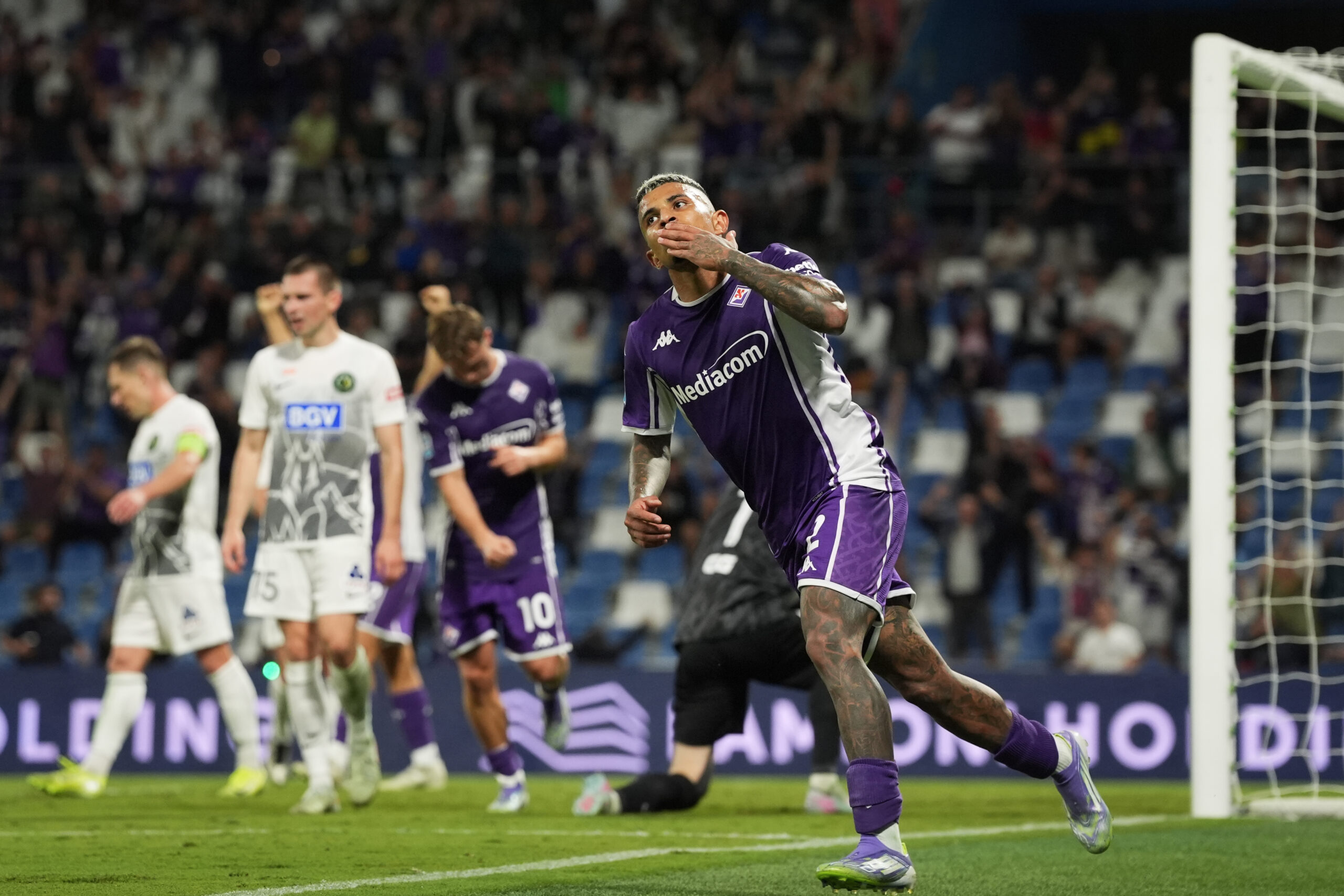 Conference League, la Fiorentina passa col brivido: 3-2 in rimonta al Polissya Conference League, la Fiorentina passa col brivido: 3-2 in rimonta al Polissya