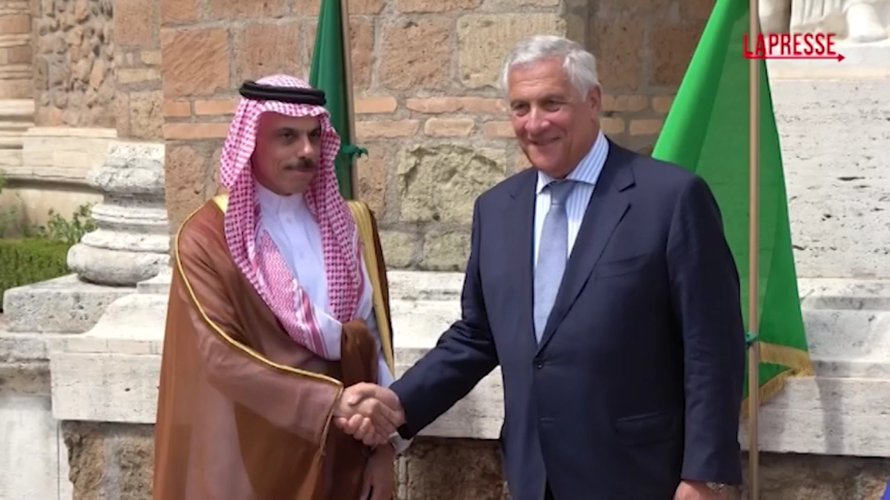 Roma, il ministro Tajani incontra l'omologo saudita: "Cooperazione per Stato Palestinese"
