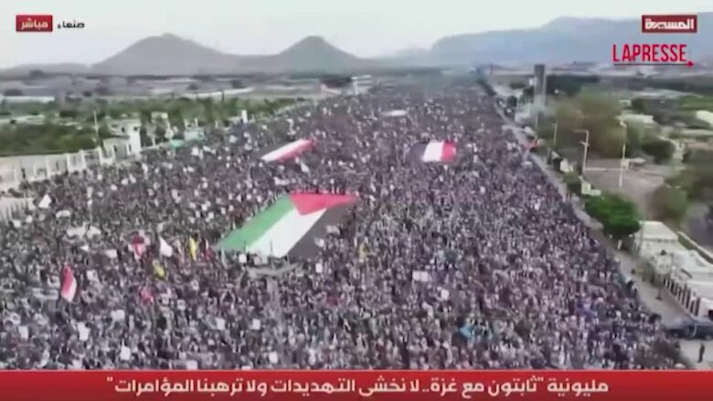 Yemen, migliaia di persone in piazza a sostegno di Gaza