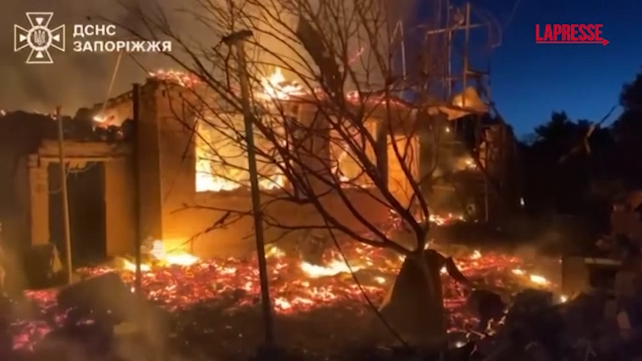 zaporizhzhia raid russi le immagini degli attacchi