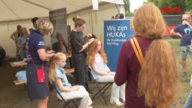 Olanda, a Tilburg il Festival dei capelli rossi: migliaia di persone al raduno