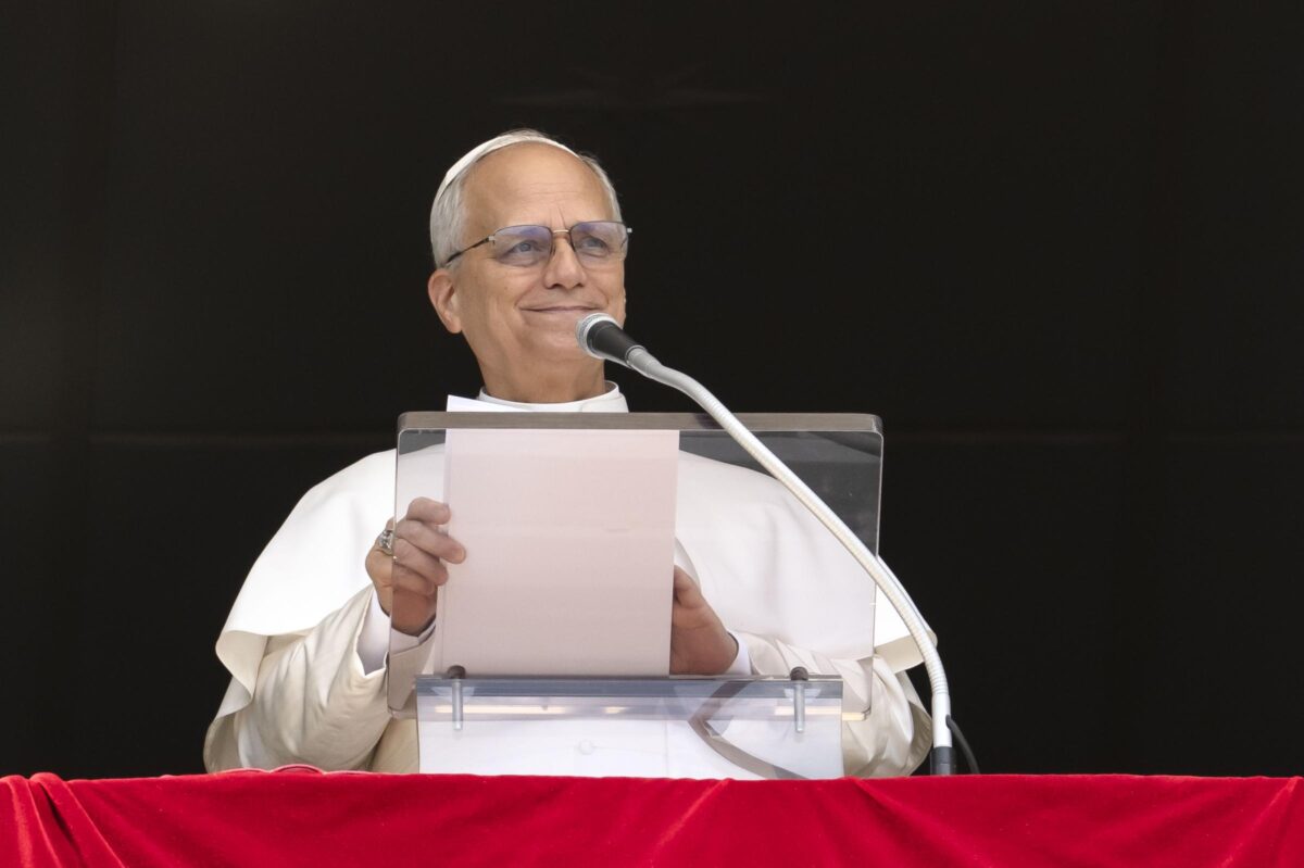 Papa Leone XIV: “Basta armi che uccidono i bambini” e appello per la pace nel mondo Papa Leone XIV: “Basta armi che uccidono i bambini” e appello per la pace nel mondo