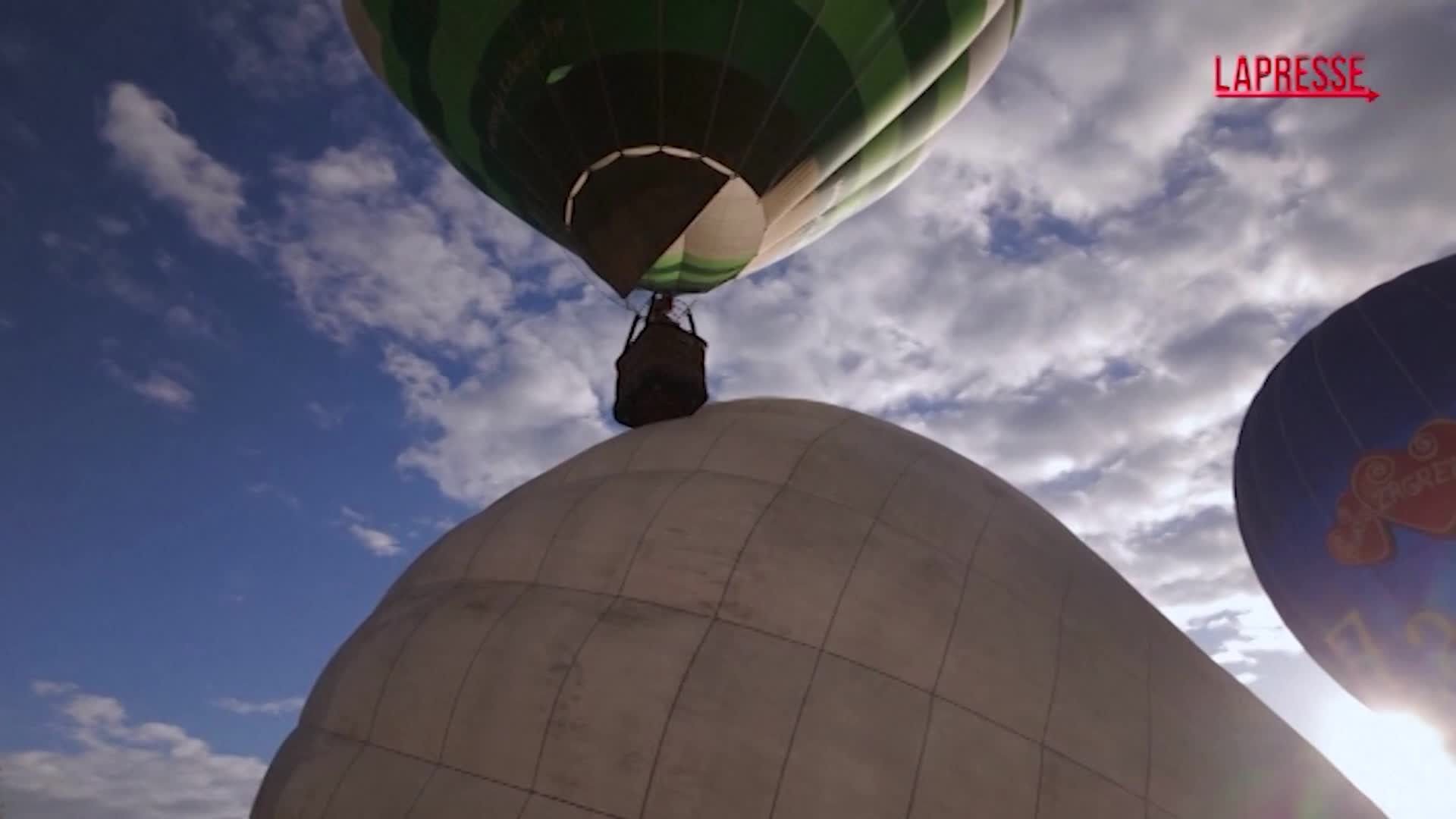 croazia nel cielo di prelog il festival delle mongolfiere le spettacolari immagini