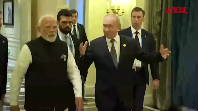 Vertice Sco Cina, Putin a Modi: "Tra Russia e India partneriato strategico"