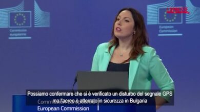 Ue: "Interferenze russe sul Gps dell'aereo di von der Leyen. Siamo abituati alle minacce"