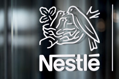 Nestlé licenzia l’amministratore delegato dopo un’indagine su una relazione con una subordinata