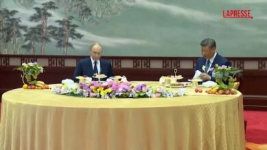 Cina-Russia, tè e passeggiata a Pechino per Xi e Putin