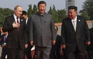Parata della Vittoria, Xi Jinping accoglie a Pechino Putin e Kim Jong Un: “Mondo scelga tra pace e guerra”