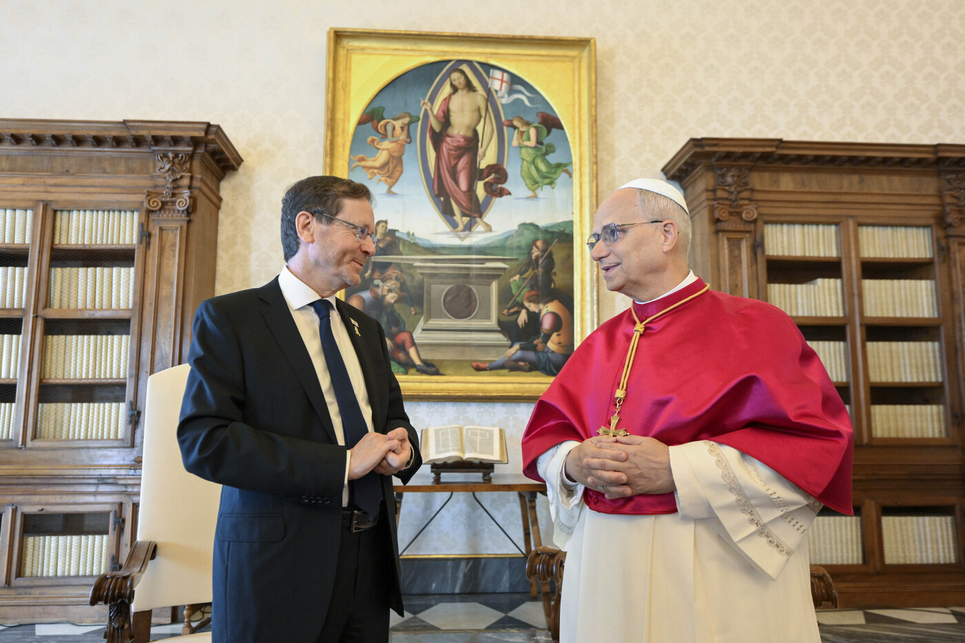 Il Papa riceve in Vaticano il presidente israeliano Herzog Il Papa riceve in Vaticano il presidente israeliano Herzog