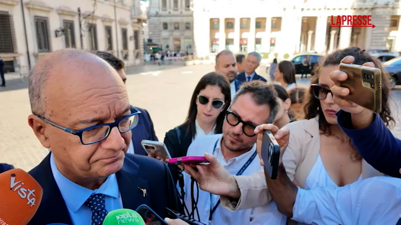 Maturità, Valditara: "Bocciato chi fa scena muta" Maturità, Valditara: "Bocciato chi fa scena muta"