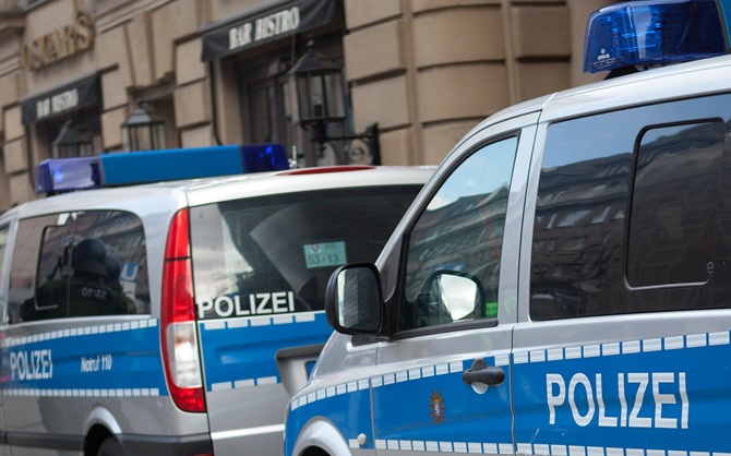 Germania, Bild: auto investe gruppo a Berlino: feriti anche bambini Germania, Bild: auto investe gruppo a Berlino: feriti anche bambini