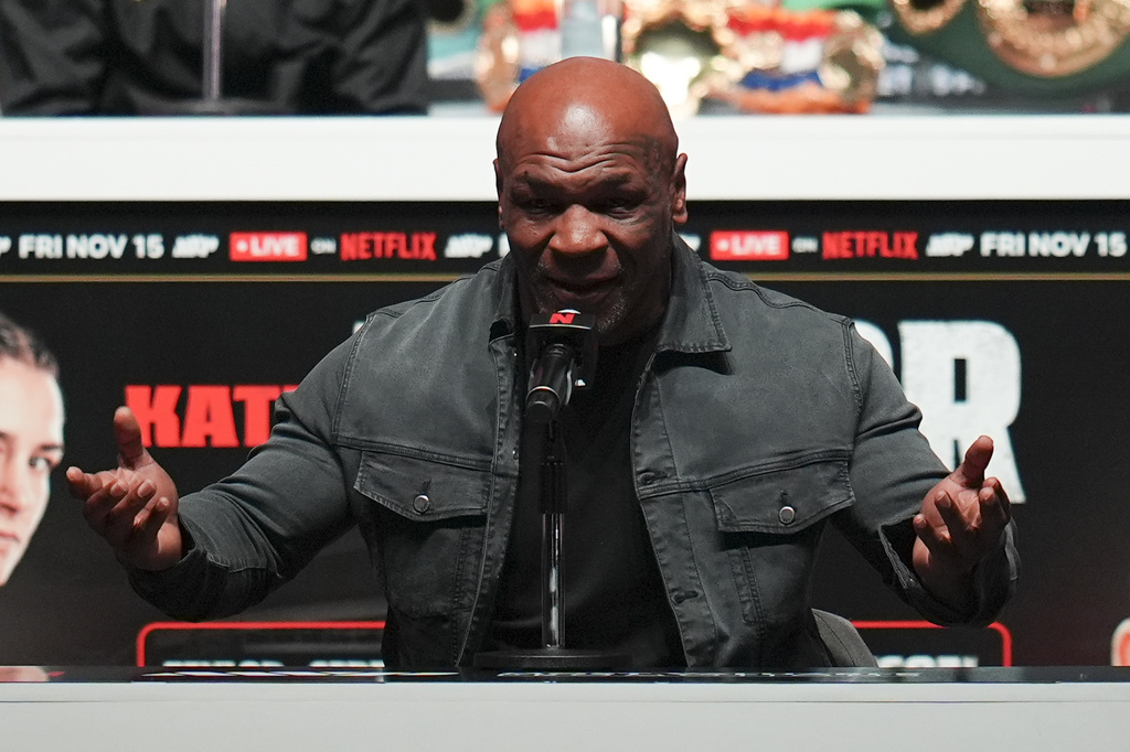 Mike Tyson torna sul ring Mike Tyson torna sul ring