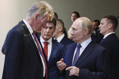 Ucraina, Cremlino: “Usa e Ue non possono garantire la sicurezza di Kiev”