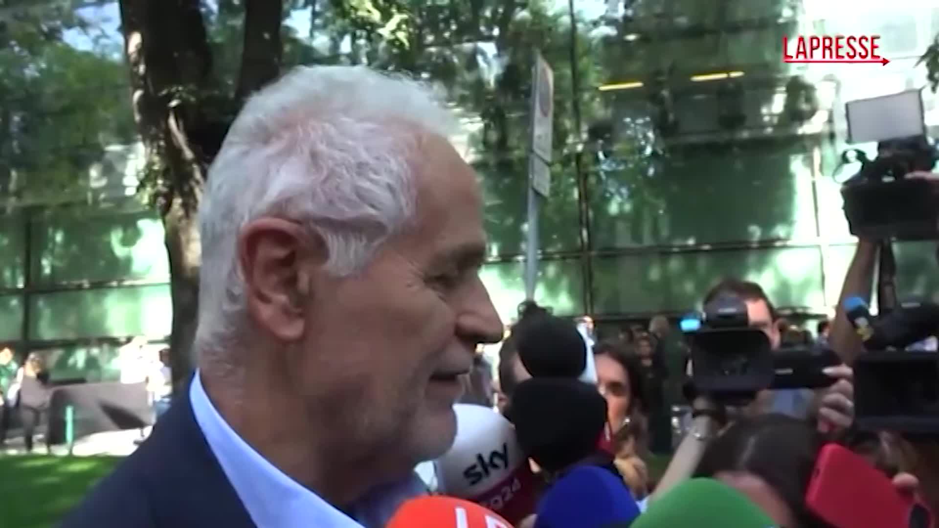 Armani, Formigoni: "Maestro non solo di stile ma anche di stile di vita" Armani, Formigoni: "Maestro non solo di stile ma anche di stile di vita"