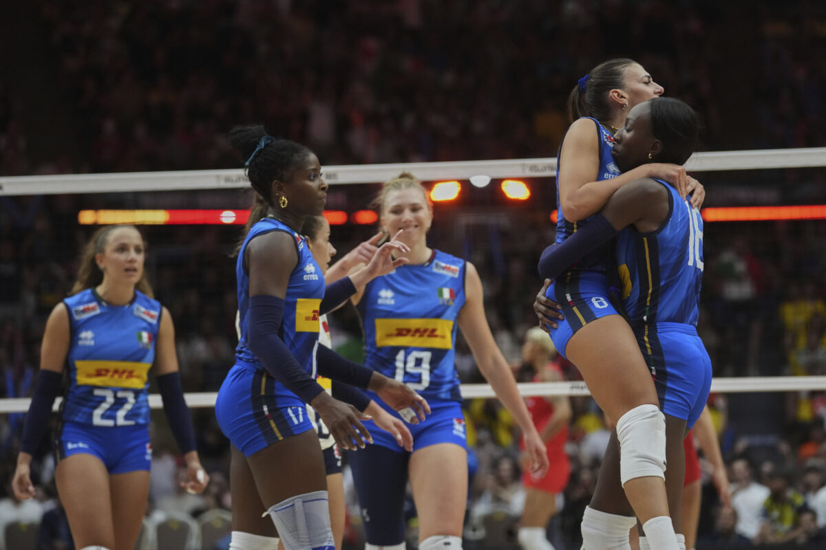 Mondiali volley femminile 2025, l’Italia in cima al mondo: le Azzurre battono la Turchia in 5 set Mondiali volley femminile 2025, l’Italia in cima al mondo: le Azzurre battono la Turchia in 5 set