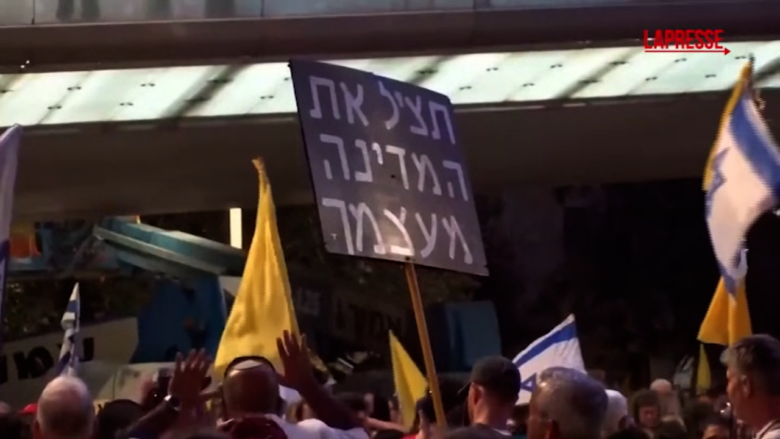 Gerusalemme, la protesta dei parenti degli ostaggi in mano ad Hamas