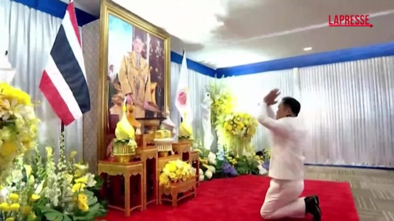 Thailandia, Charnvirakul è il nuovo premier: le immagini della cerimonia di nomina