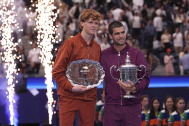 Us Open 2025, Alcaraz batte Sinner in finale e gli strappa lo scettro da numero 1 del mondo
