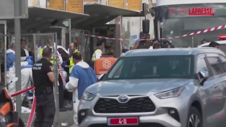 Attentato a Gerusalemme, un testimone: "Salvata una persona con la mia cintura"