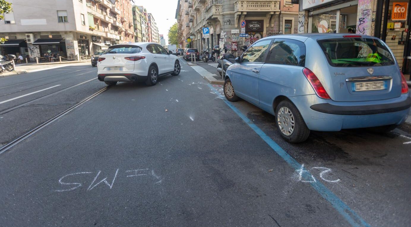 Milano, scarcerato poliziotto che ha investito e ucciso 25enne Milano, scarcerato poliziotto che ha investito e ucciso 25enne