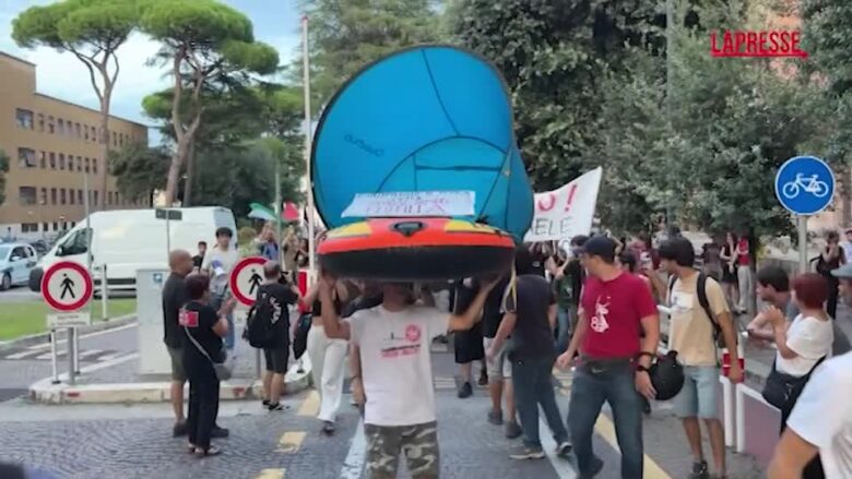 Gaza, migliaia in piazza a Roma a sostegno della Global Sumud Flottilla