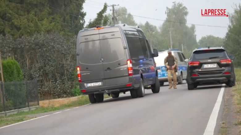 Polonia, polizia e guardie di frontiera cercano i resti dei droni russi abbattuti