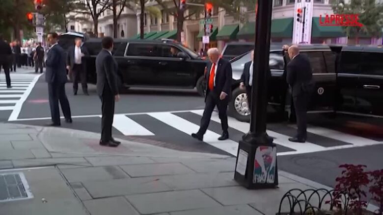 Washington, Trump cena in un ristorante per promuovere la repressione