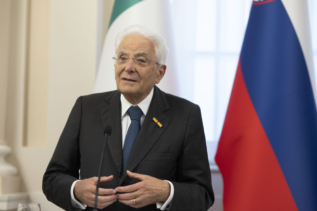 Polonia, Mattarella: “Episodio gravissimo, siamo su crinale che porta a baratro” Polonia, Mattarella: “Episodio gravissimo, siamo su crinale che porta a baratro”