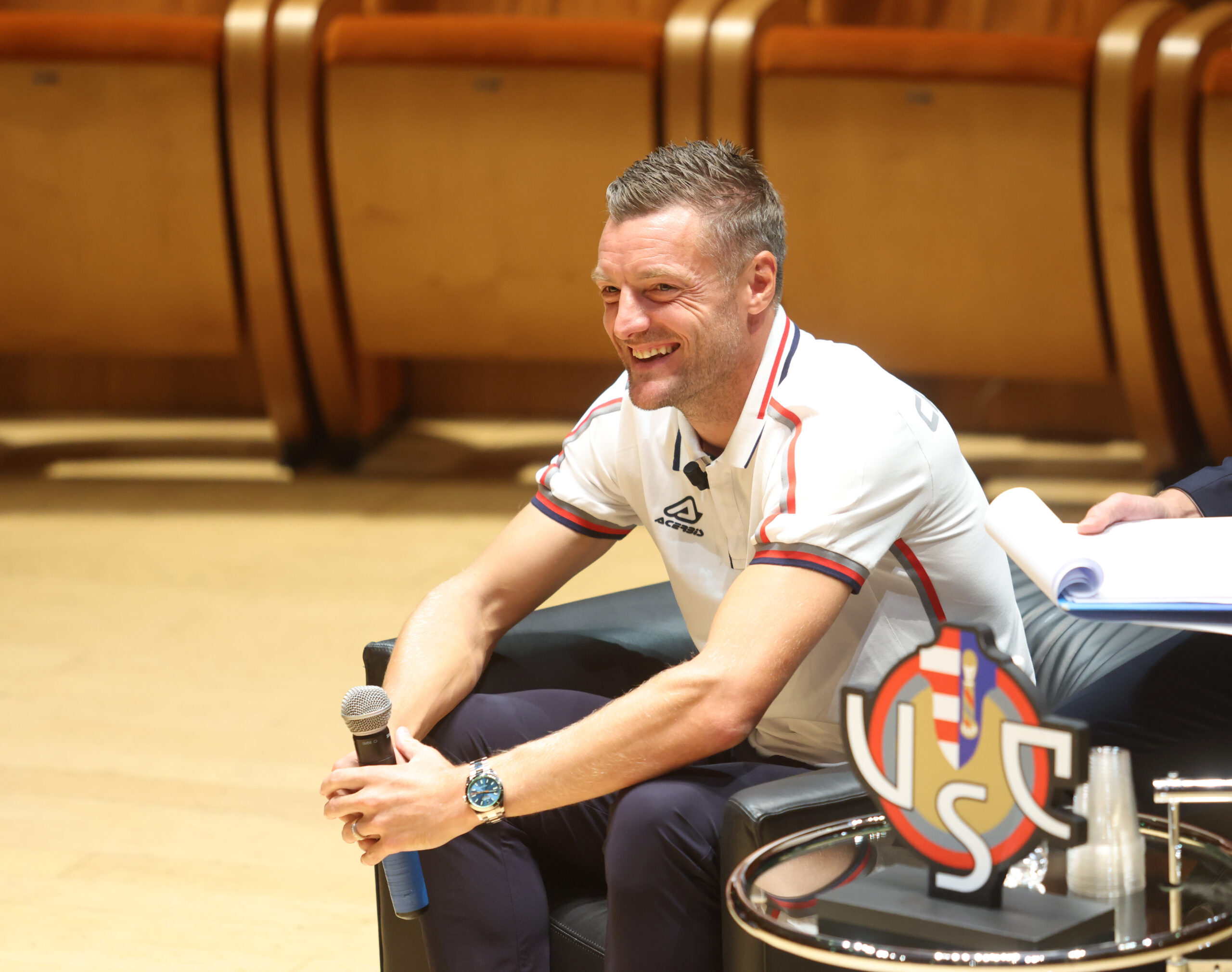 Vardy alla Cremonese: “Qui per smentire i dubbi su di me, Del Piero il mio idolo” Vardy alla Cremonese: “Qui per smentire i dubbi su di me, Del Piero il mio idolo”