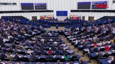 Gaza, Parlamento europeo approva risoluzione comune: le immagini del voto