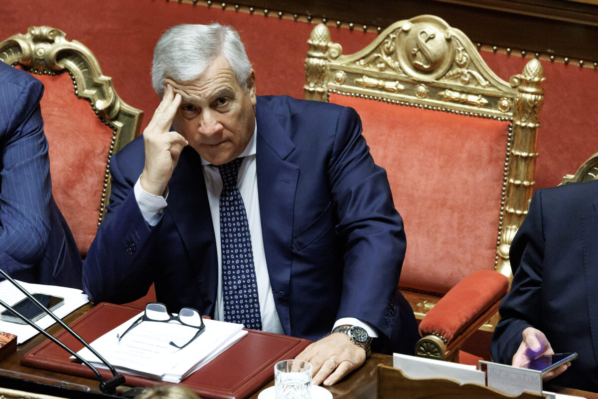 gaza scontro in senato per m5s tajani prezzolato da israele dura replica del ministro