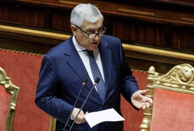 Difesa europea, Tajani: “Va rafforzata, ma nella Nato e con gli Usa”