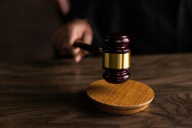 Torino, massacra la ex ma non va in carcere
