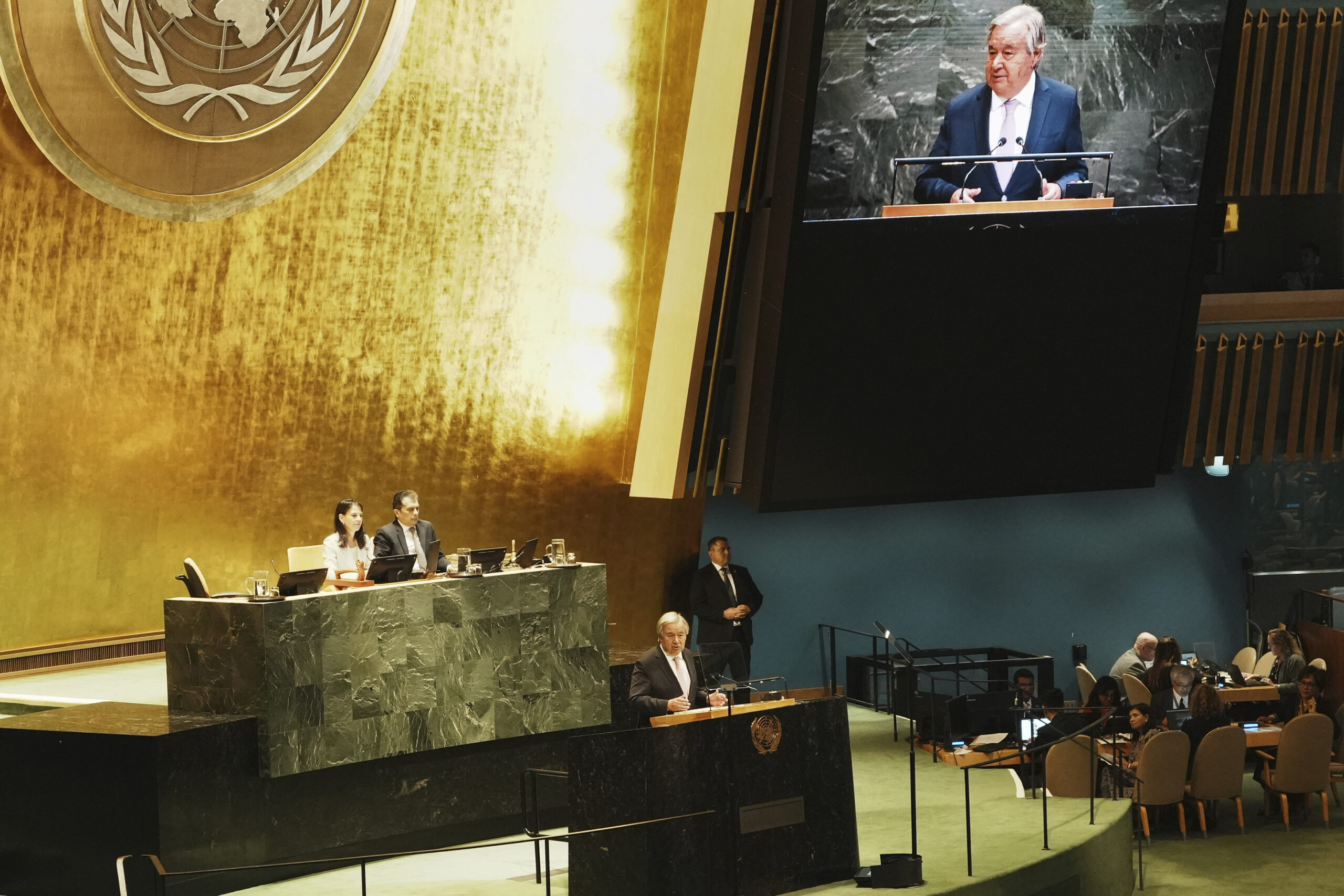 Gaza, Assemblea Generale ONU approva la risoluzione per la soluzione a due Stati: l’Italia tra i Paesi favorevoli Gaza, Assemblea Generale ONU approva la risoluzione per la soluzione a due Stati: l’Italia tra i Paesi favorevoli