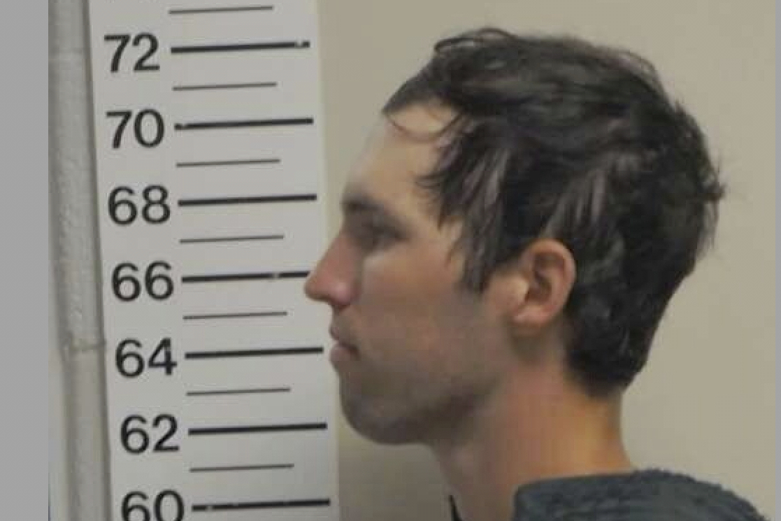 Tyler Robinson, chi è lo studente 22enne arrestato per l’omicidio di Charlie Kirk Tyler Robinson, chi è lo studente 22enne arrestato per l’omicidio di Charlie Kirk