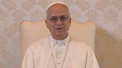 Migranti, Papa Leone XIV: “Lampedusa baluardo di umanità, spero di andarci presto”