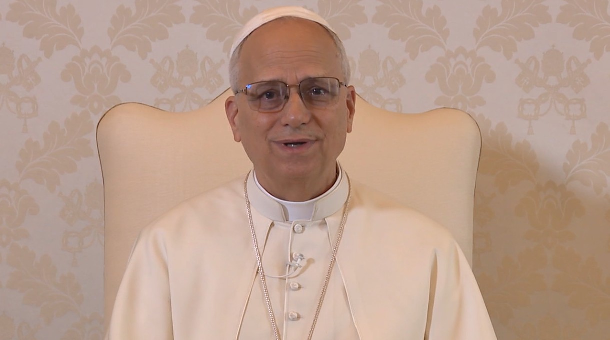 Migranti, Papa Leone XIV: “Lampedusa baluardo di umanità, spero di andarci presto”