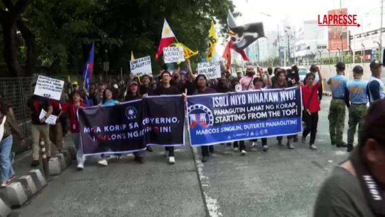 Filippine, centinaia di manifestanti in piazza contro la corruzione