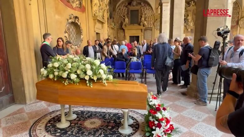 Stefano Benni, il ricordo di Pennac e le lacrime di Angela Finocchiaro