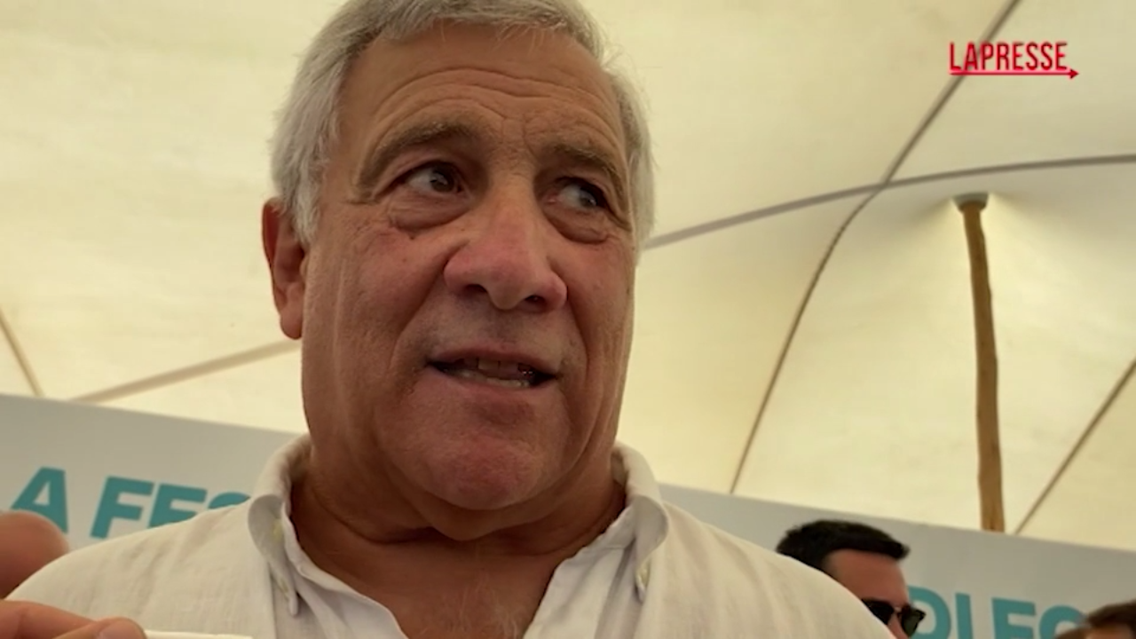 Forza Italia, Tajani: "Tanti giovani ed entusiasmo ad Azzurra Libertà, sono orgoglioso" Forza Italia, Tajani: "Tanti giovani ed entusiasmo ad Azzurra Libertà, sono orgoglioso"